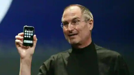 Steve Jobs’un 2010 yılında kendine gönderdiği e-posta ortaya çıktı